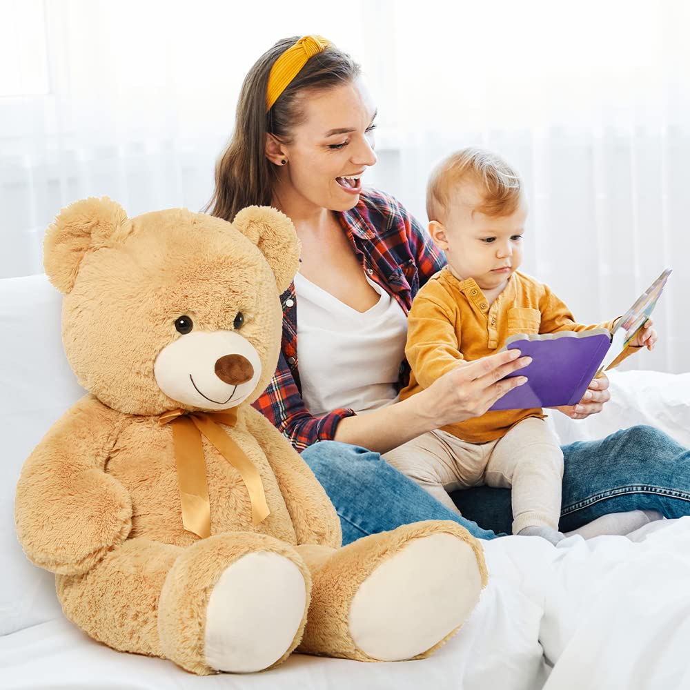 Tezituor gift-worthy teddy bear for all ages and occasions.