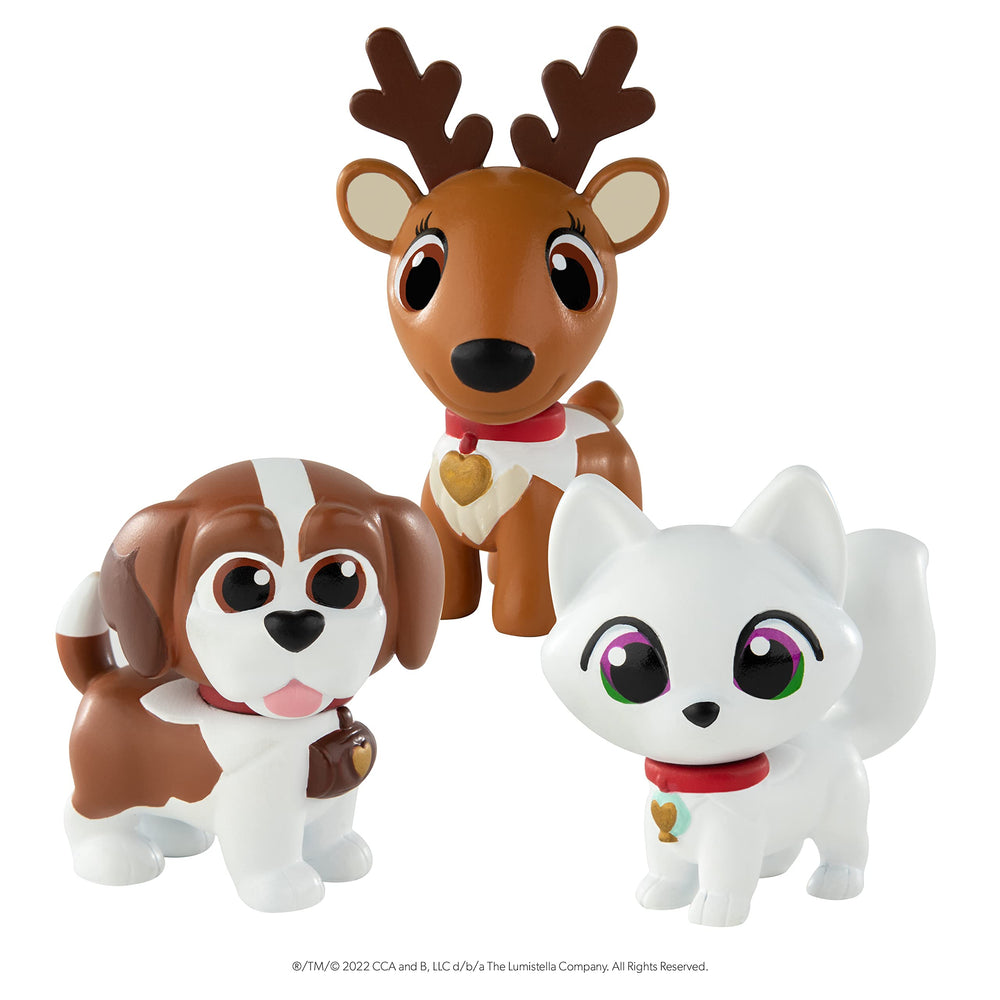 The Elf on the Shelf Elf Pets articulated heads allow poseable scenes.