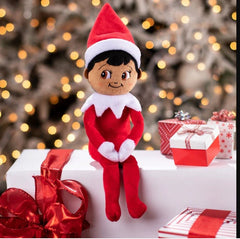 The Elf on the Shelf Plushee Pal Snuggler close-up showing ultra-soft plush for hugs.