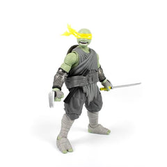 The Loyal Subjects Jennika with metal claws enables dynamic close-quarters poses.