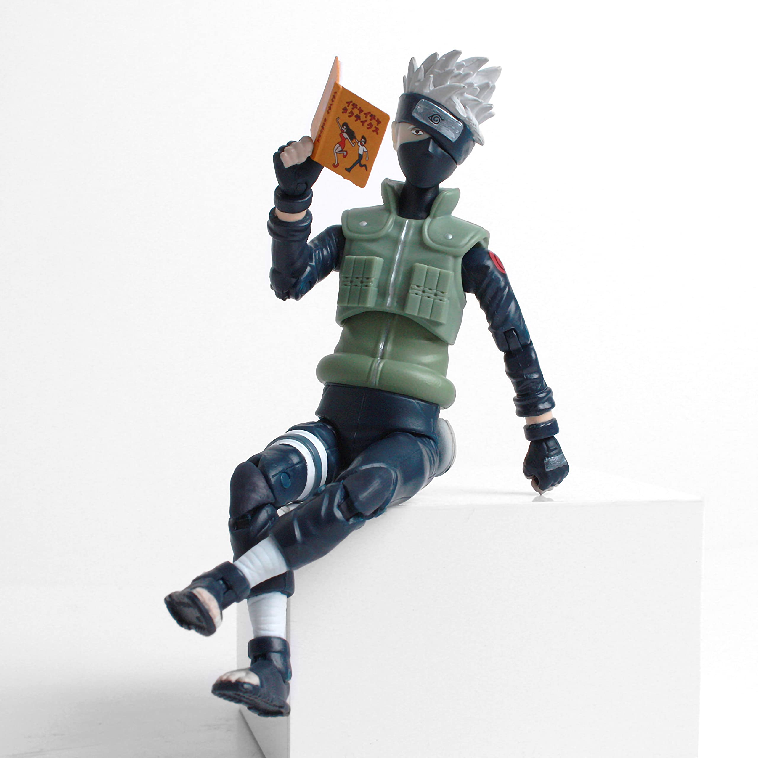 The Loyal Subjects Kakashi Hatake 5-inch figure with Kunai and interchangeable hands for versatile posing