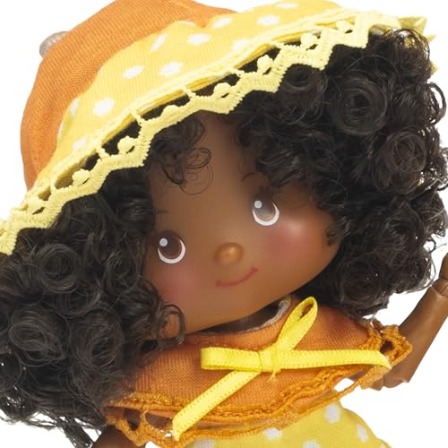 The Loyal Subjects Orange Blossom fashion doll outfit highlights interchangeable styling options.