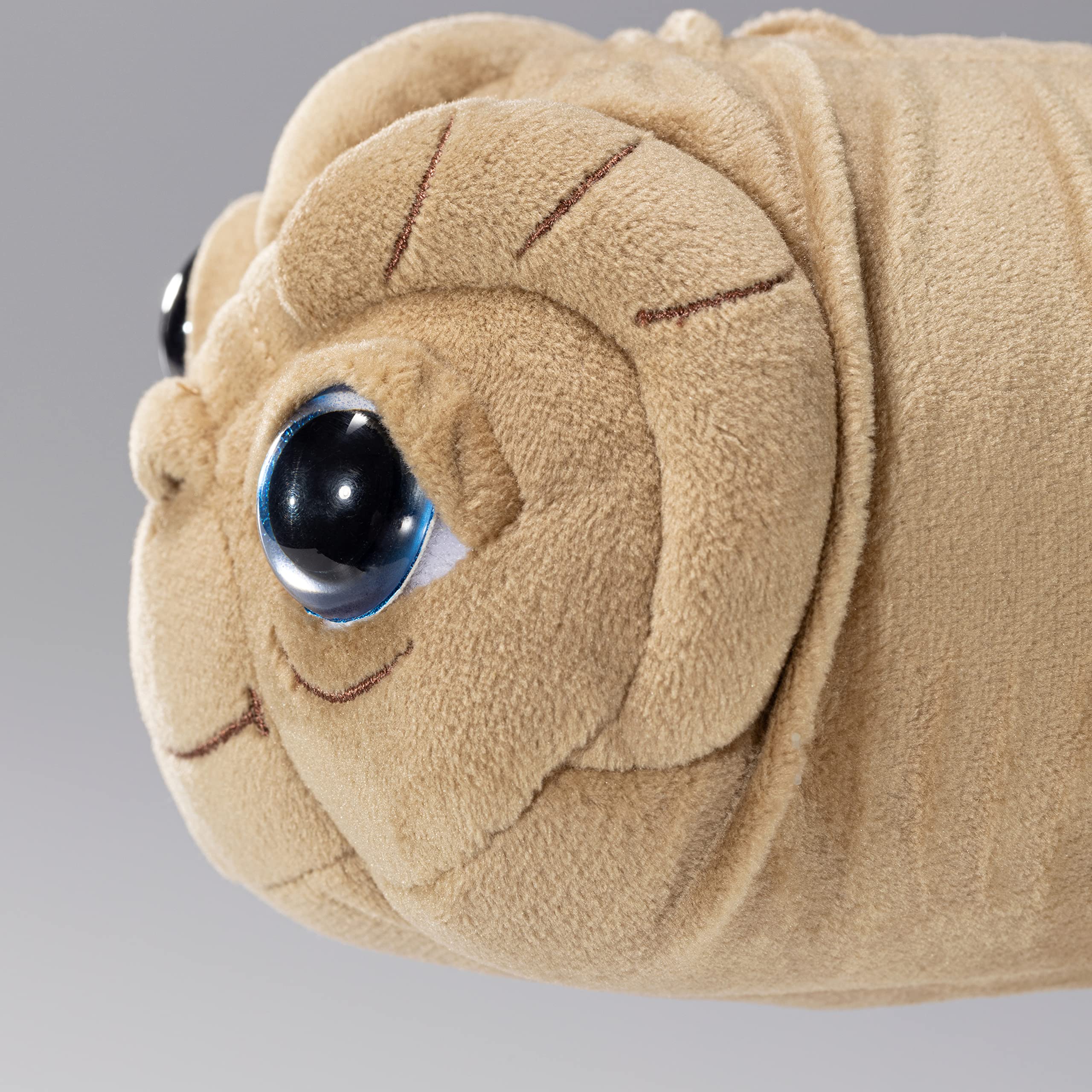 The Noble Collection ET Plush premium materials ensure lasting softness over time.