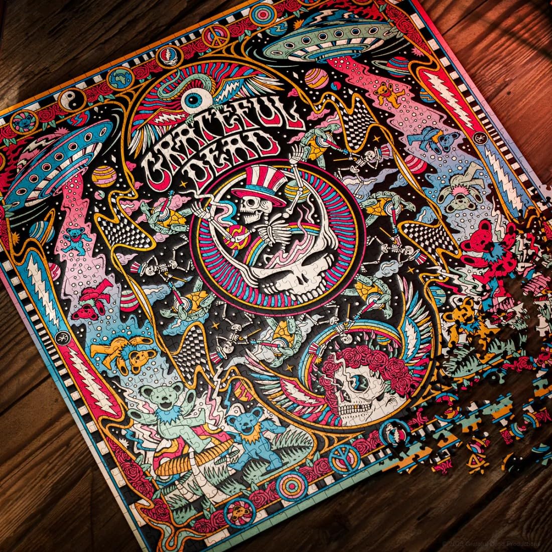 theory11 Grateful Dead Puzzle premium assembly flow ensures smooth solving