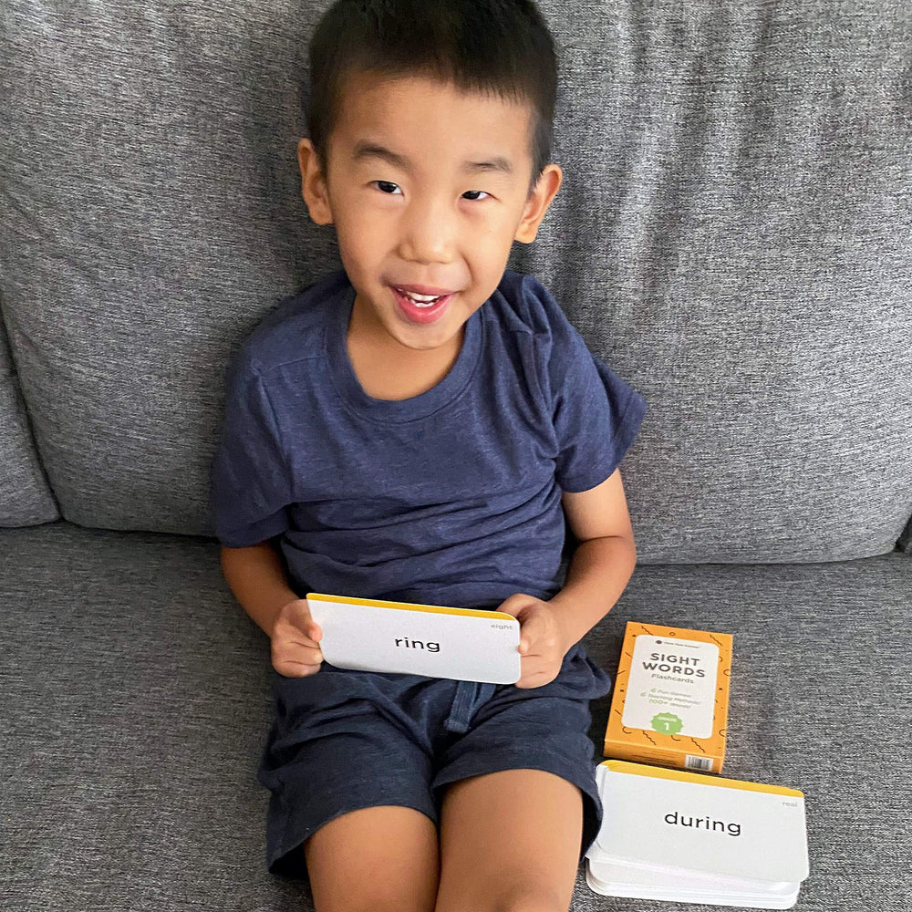 Think Tank Scholar jumbo flash cards reading practice boost with bold letters for beginners.
