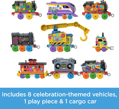 Thomas & Friends cargo and boom box piece enable flexible railway setups.