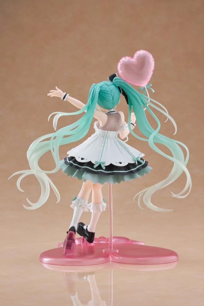 Thunder Tech Hatsune Miku Birthday 2025 AMP+ Party Ver. figure whimsical accessories detail enhances display