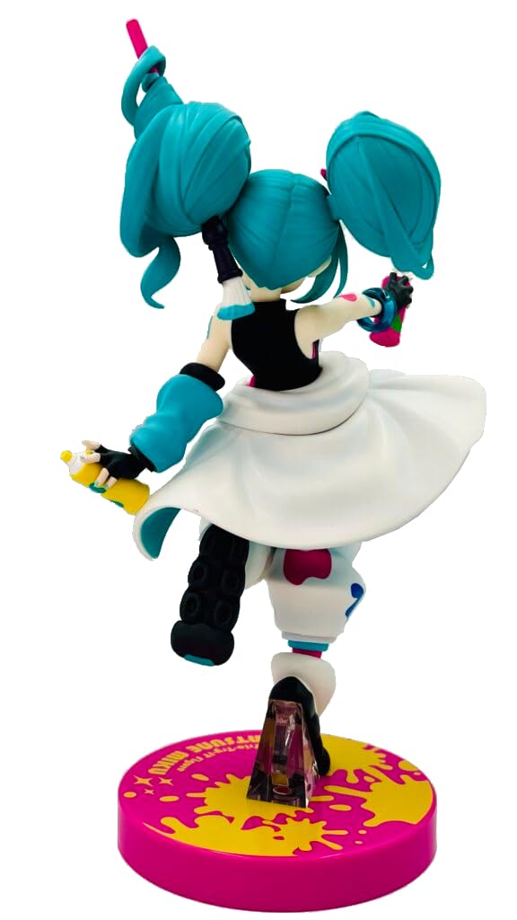 Thunder Tech Hatsune Miku Paint Girl Ver. figure colorful details showcase art-inspired style.
