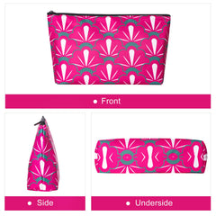 TIASUSAN bag pocket detail adds easy storage for accessories.