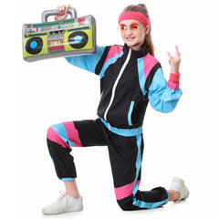 TIMSOPHIA fanny pack offers hands-free convenience for a complete retro look.