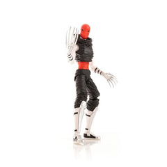 Foot Assassin striped sleeves illustrating visual deception and extended reach in battle.