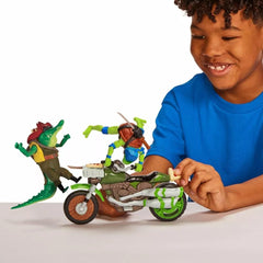 Ninja throwing star launcher included for extra battle-ready accessory
