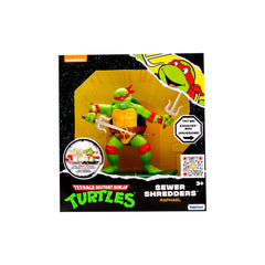 Raphael action pose with pull-back feature boosts dynamic play.