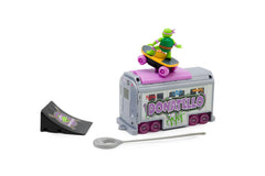 Racing-ready launcher delivers speedy pretend missions with TMNT figures.