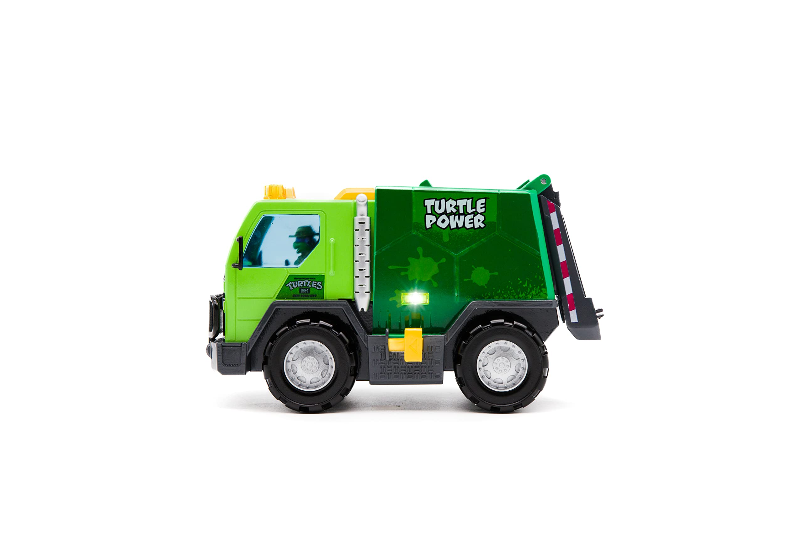 TMNT Thrash N’ Battle garbage truck front view highlighting transforming action and lights