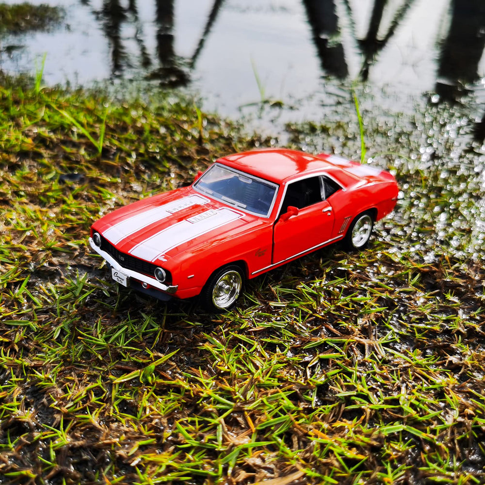 TOKAXI pull-back toy car requires no batteries for simple fun.