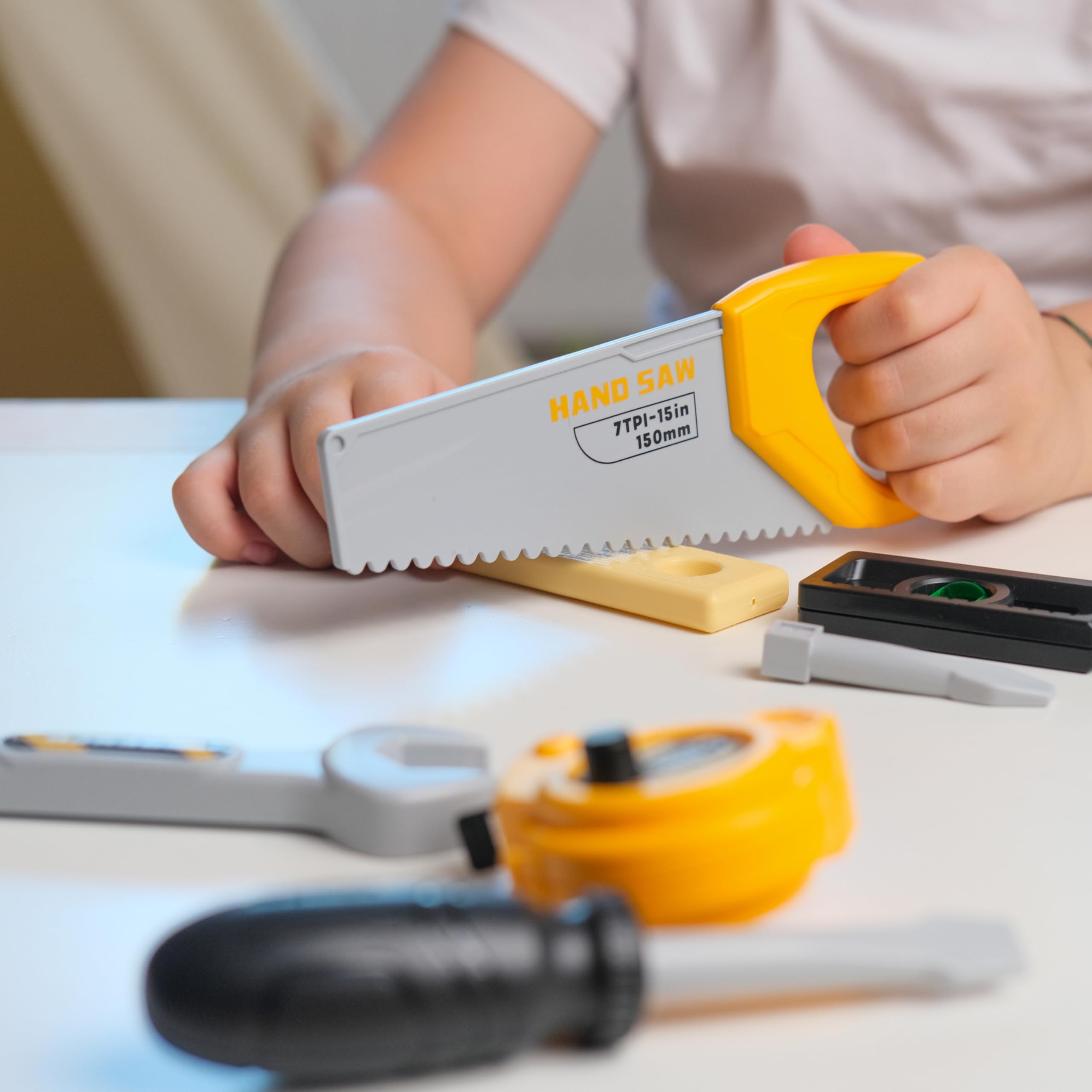 TOMLEON protective mask adds kid-friendly gear for realistic role-play moments