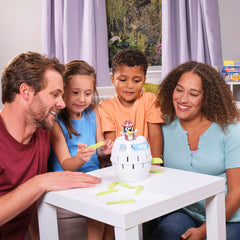 Family around a table enjoying quick, suspenseful rounds