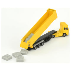 TOMY Tomica Quon trailer set highlights assembly and compatibility with other Tomica models