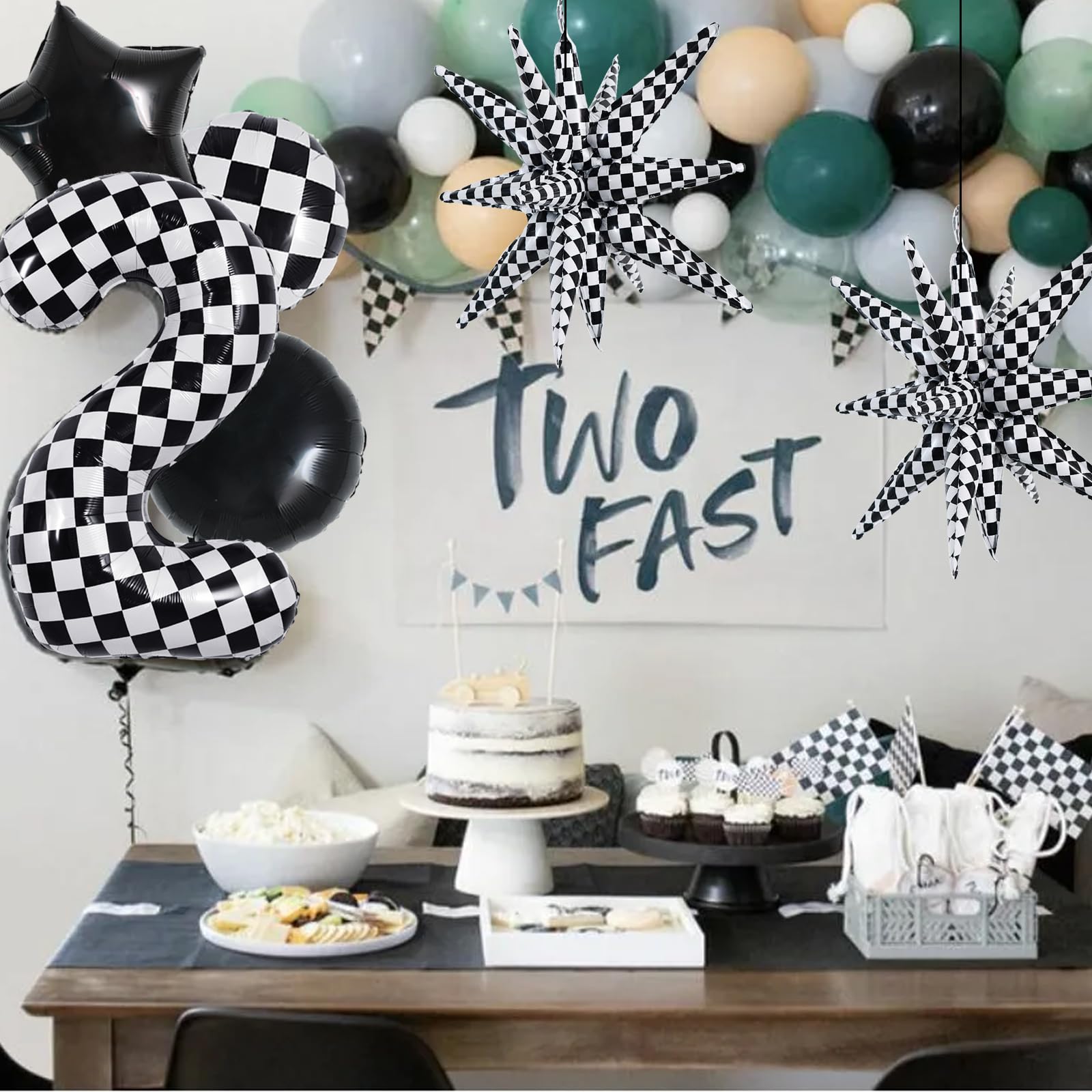 TONIFUL 18-inch black round balloons pair with checkered pieces for contrast.