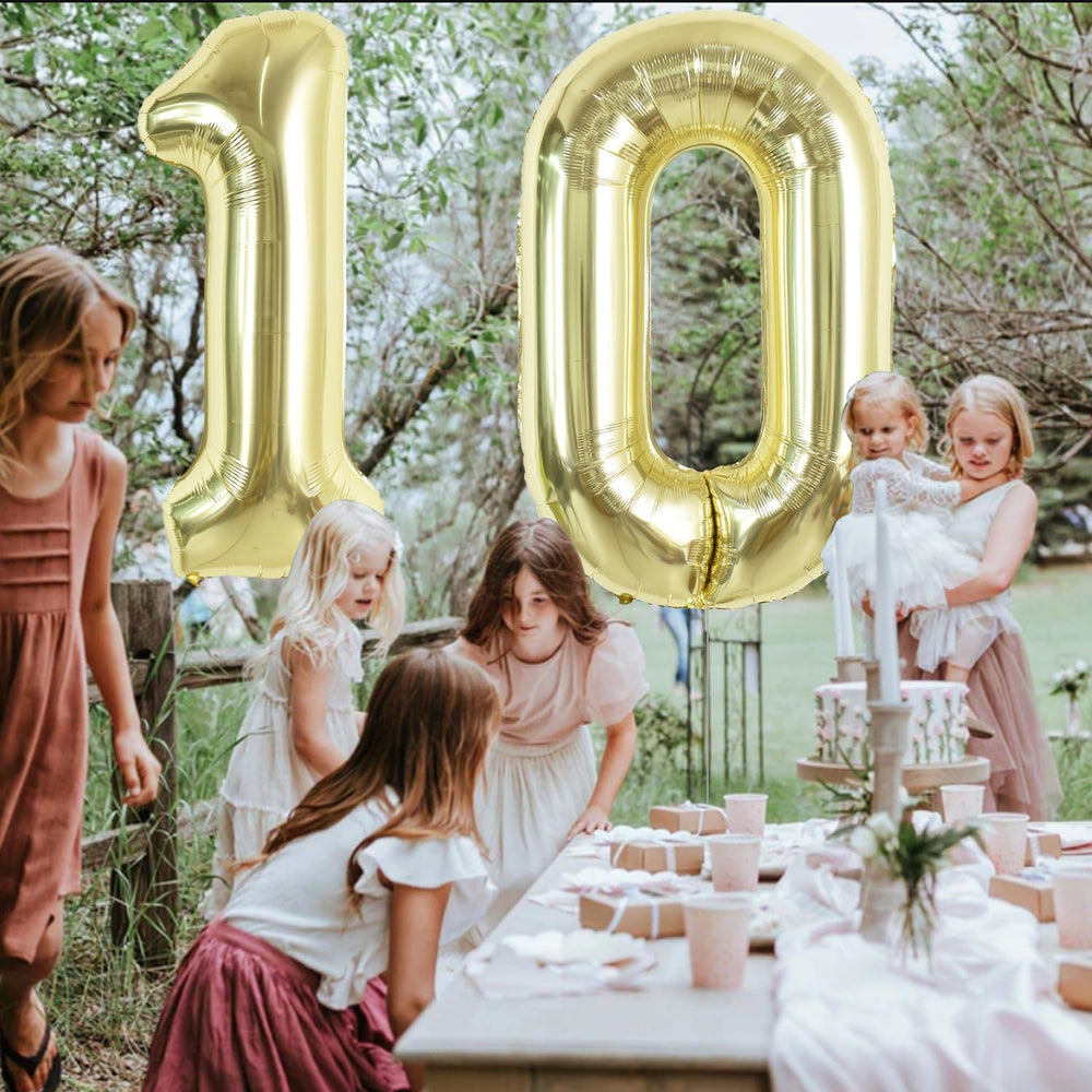 TONIFUL 40-inch number balloon 0 used as graduation décor