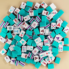 Topmahjing three gold dice for dynamic gameplay and score variation.