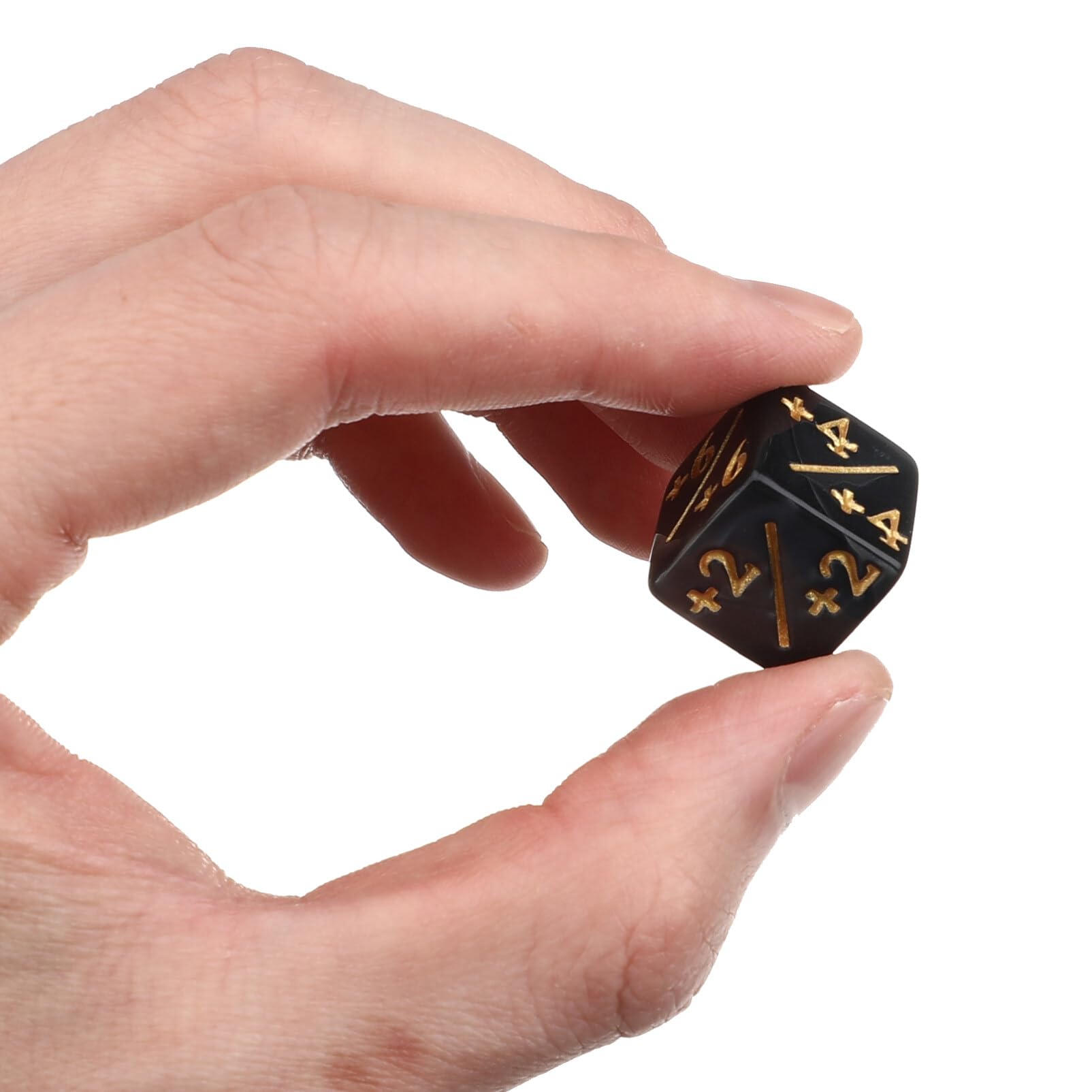 Topperfun 0.63-inch D6 dice in clear acrylic for durable handling.