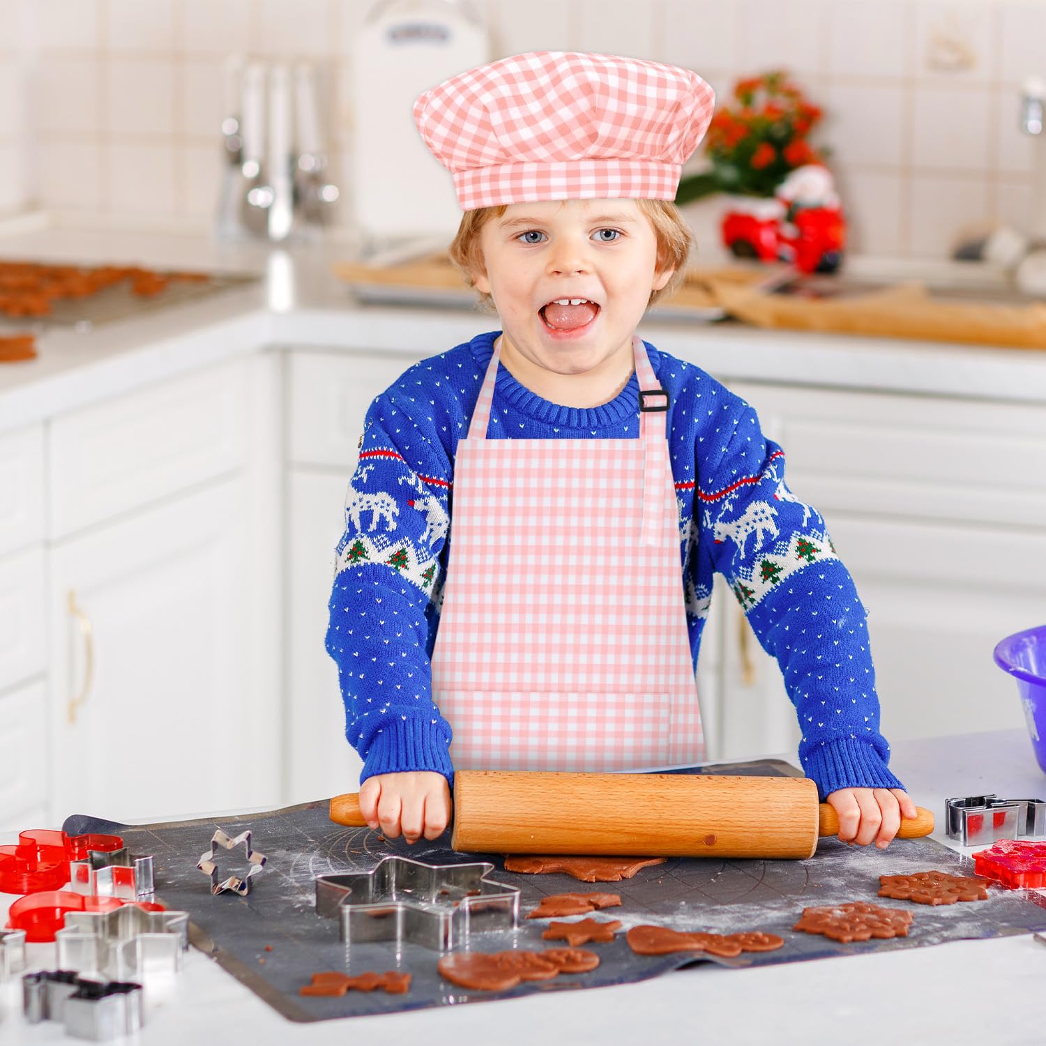TopWays Gift-ready plaid apron set suitable for budding chefs