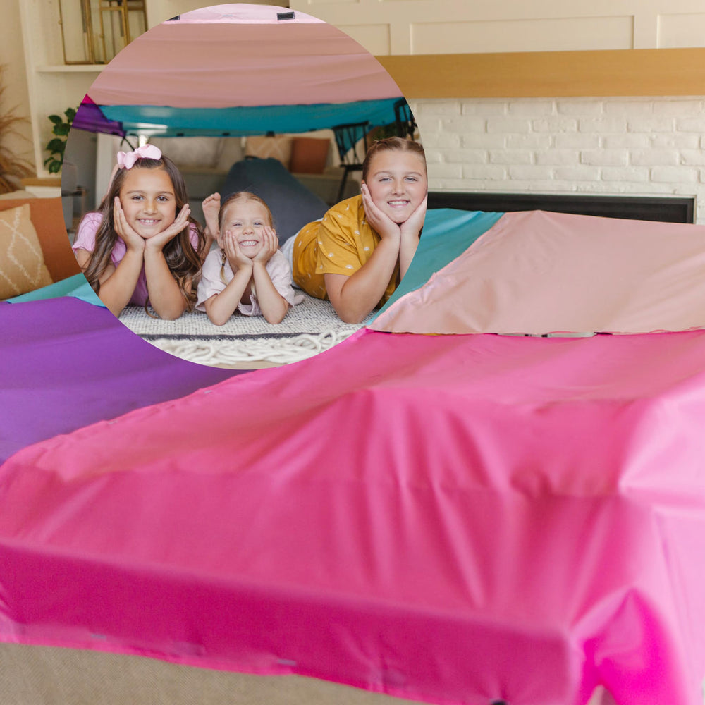 TOTEAFORT fort coverage panel provides ample space for group play.