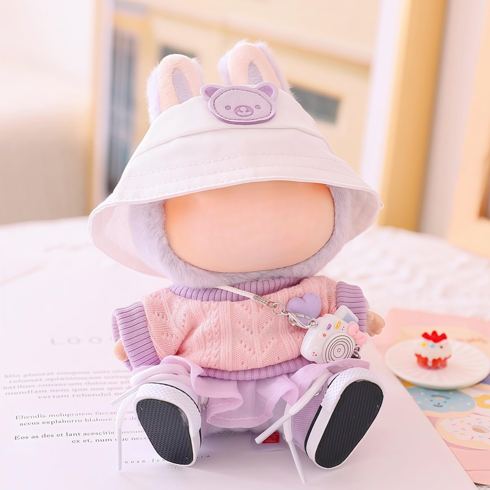TOU-BEGUIN Lu Bubu 17cm doll sweater provides cozy daily styling.