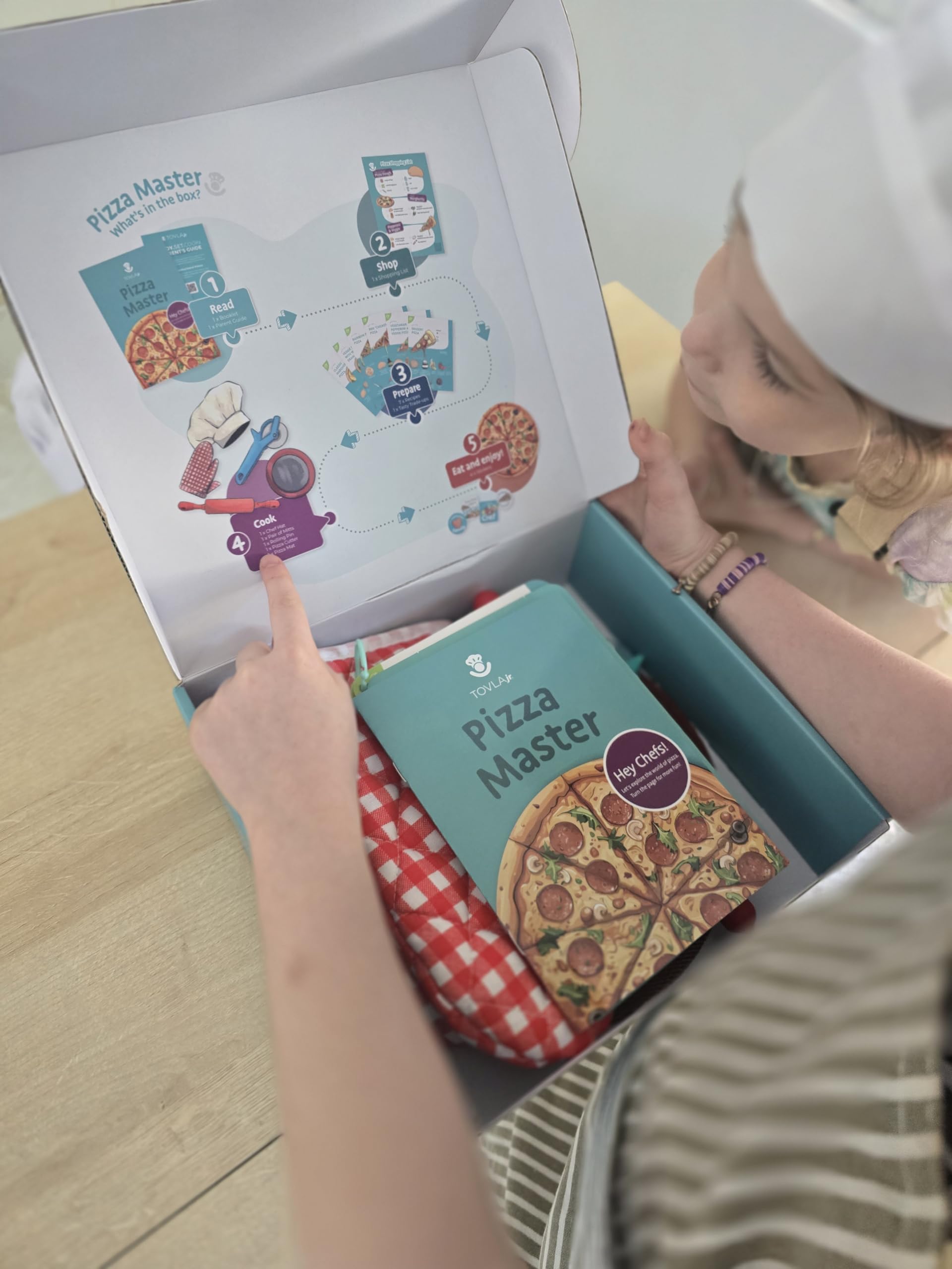 Tovla Jr. shopping list card supports planning.