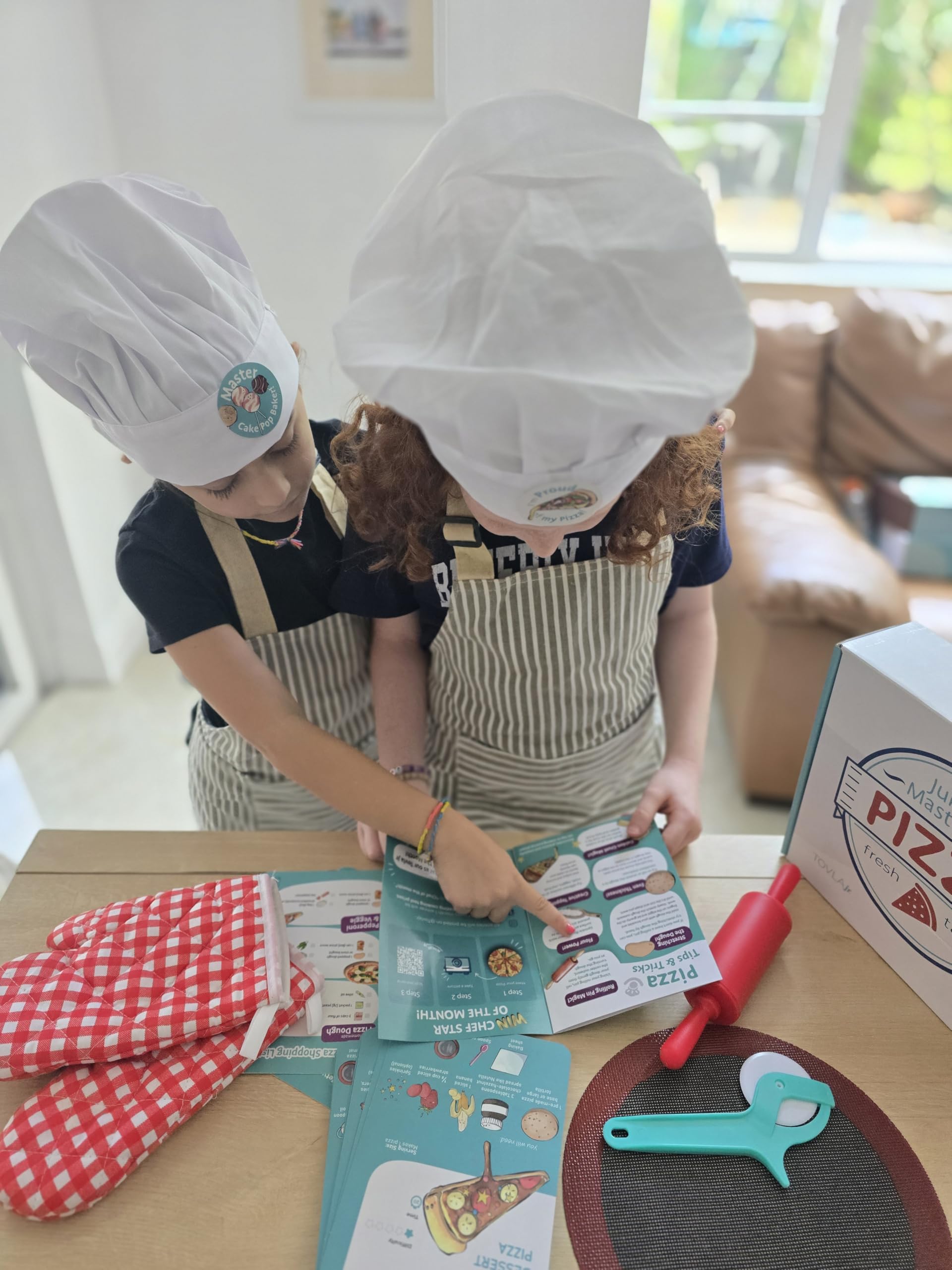 Tovla Jr. stickers personalize pizza creations and fun.