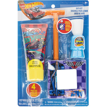 Kid explores dad-like grooming with Townley Girl kit.