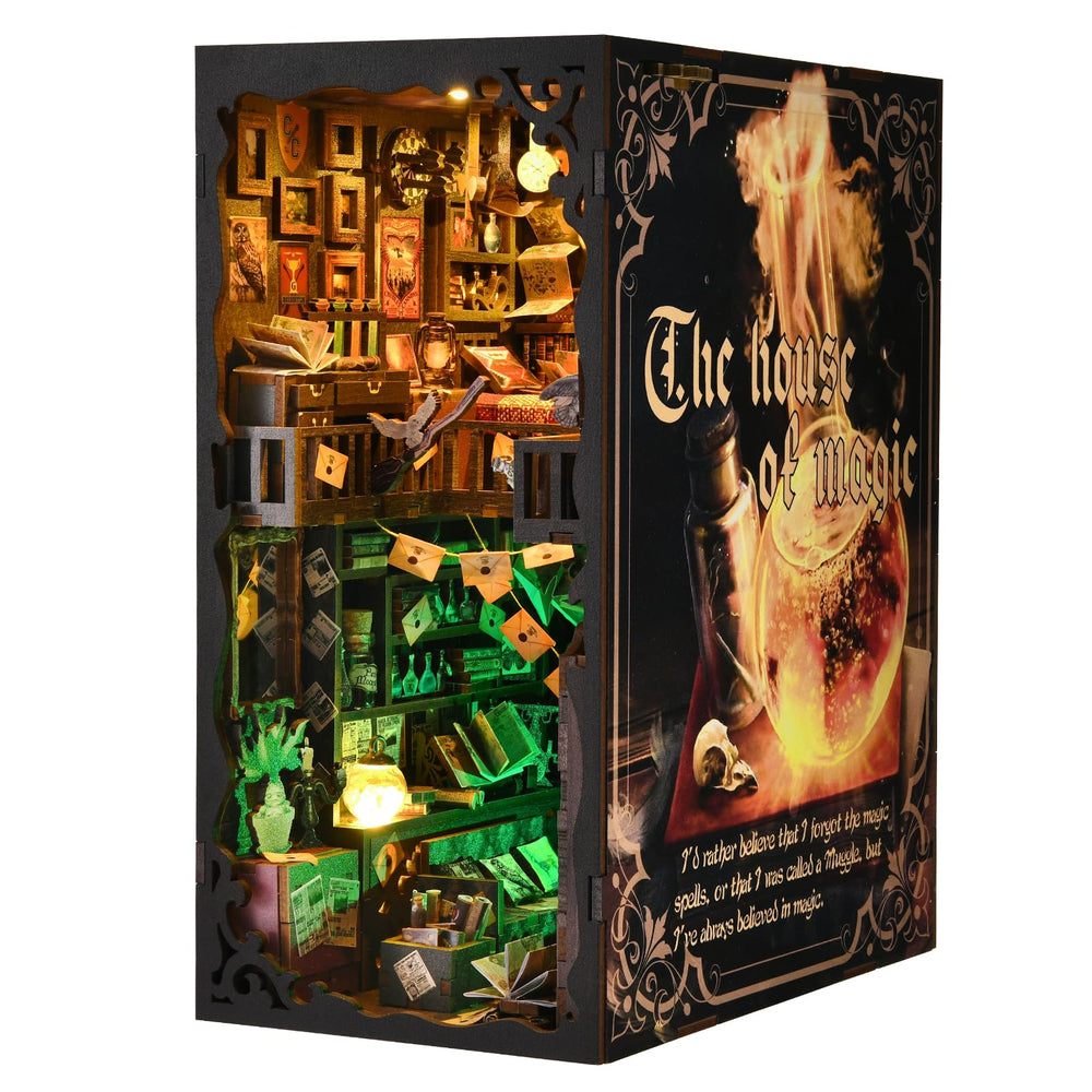 TOYQI Book Nook LED lighting highlights magical room ambiance.