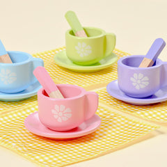 Toyssa safe-rounded-edges wooden kitchen set supports curious hands.