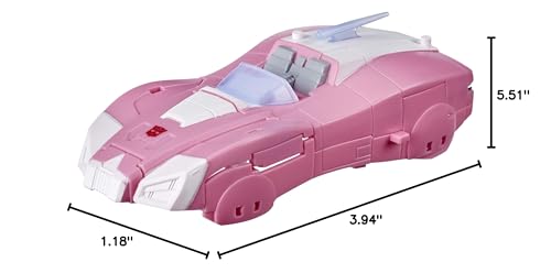 Arcee ready to connect with other Earthrise figures for battles