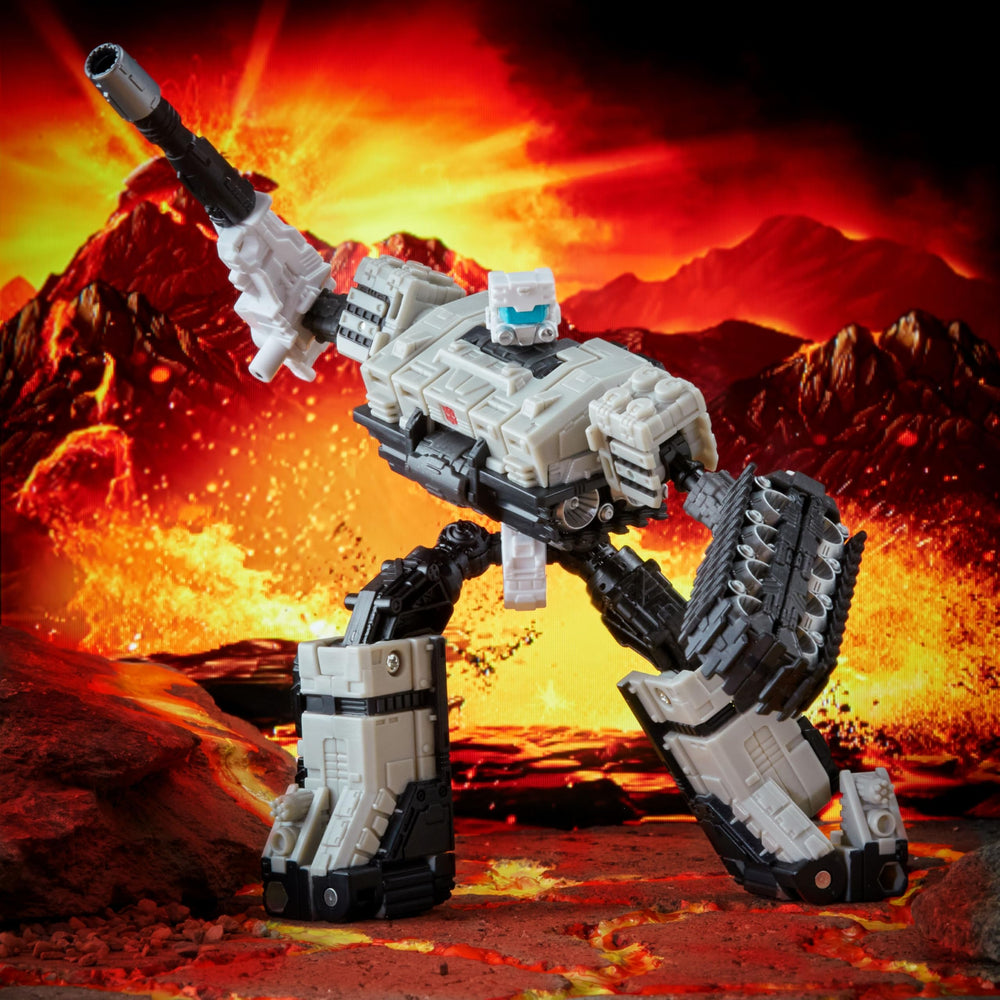 Autobot Slammer with 8 weapon accessories for expanded battles