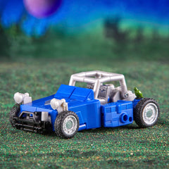 Transformers Beachcomber Paradise Parakeet accessory adds color detail