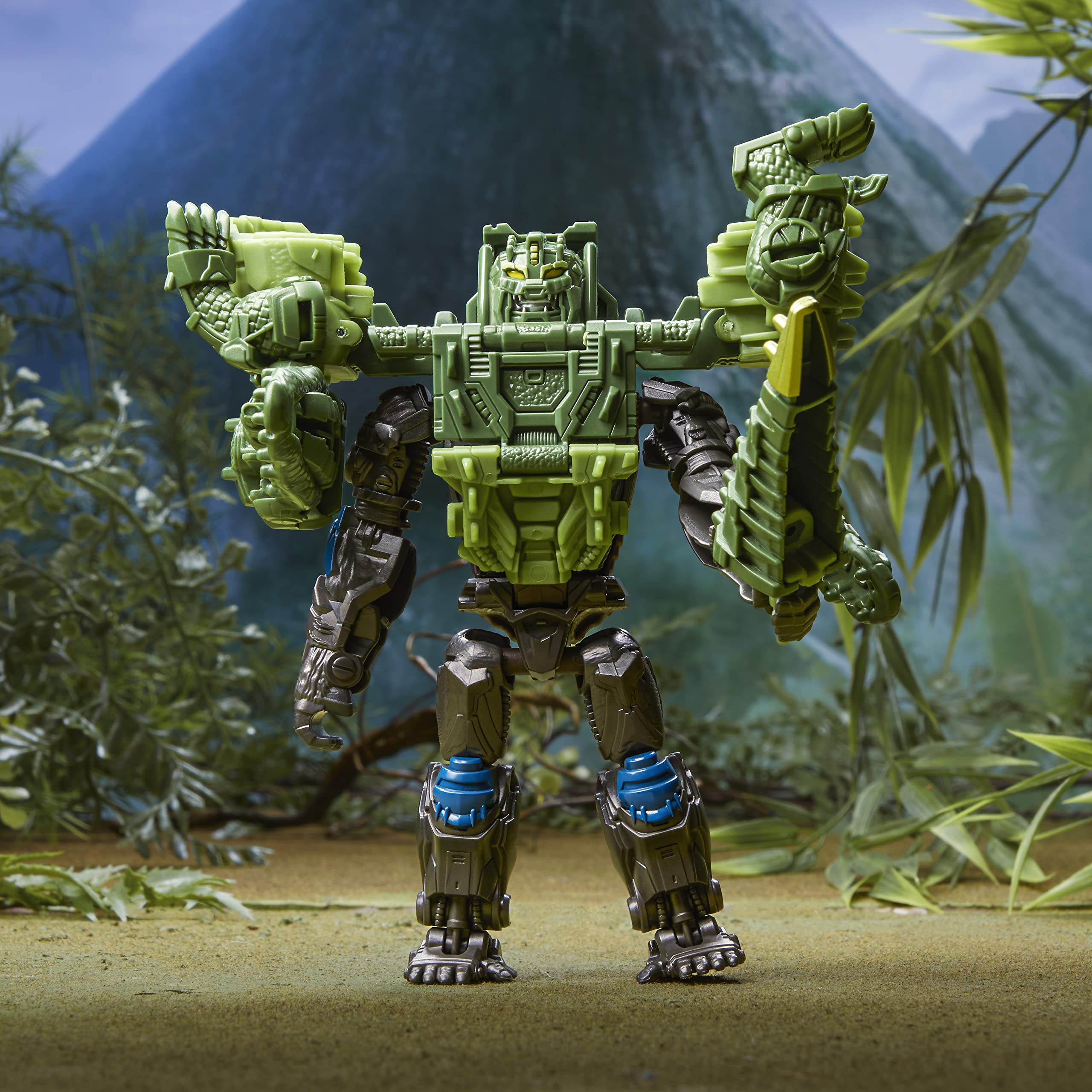 Transformers Beast Alliance battle changer figure promotes quick conversion play.
