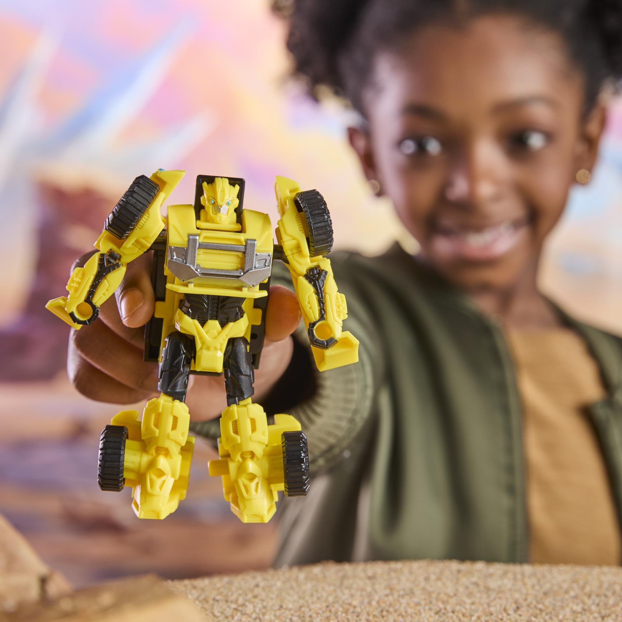 Transformers Bumblebee Cyberworld 2-step conversion for easy play.