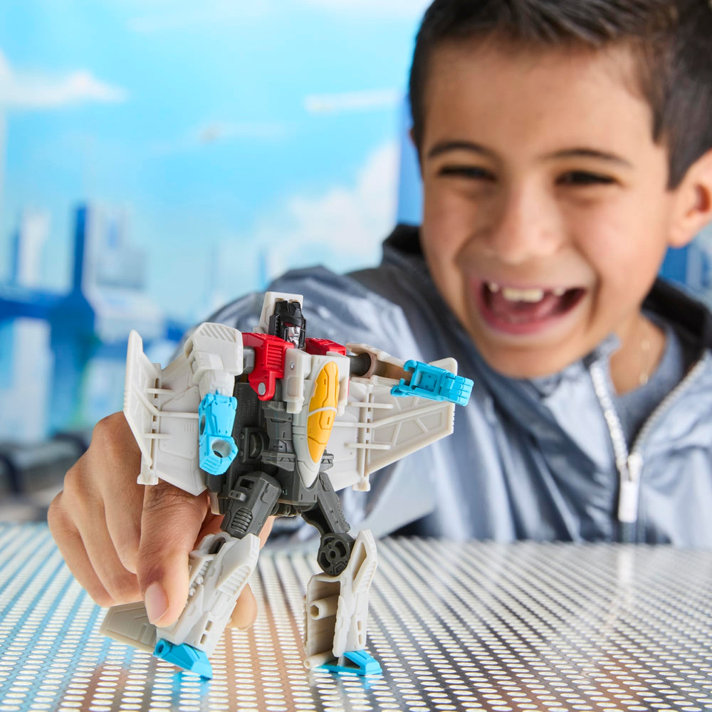 Poseable Starscream figure for dynamic battle poses