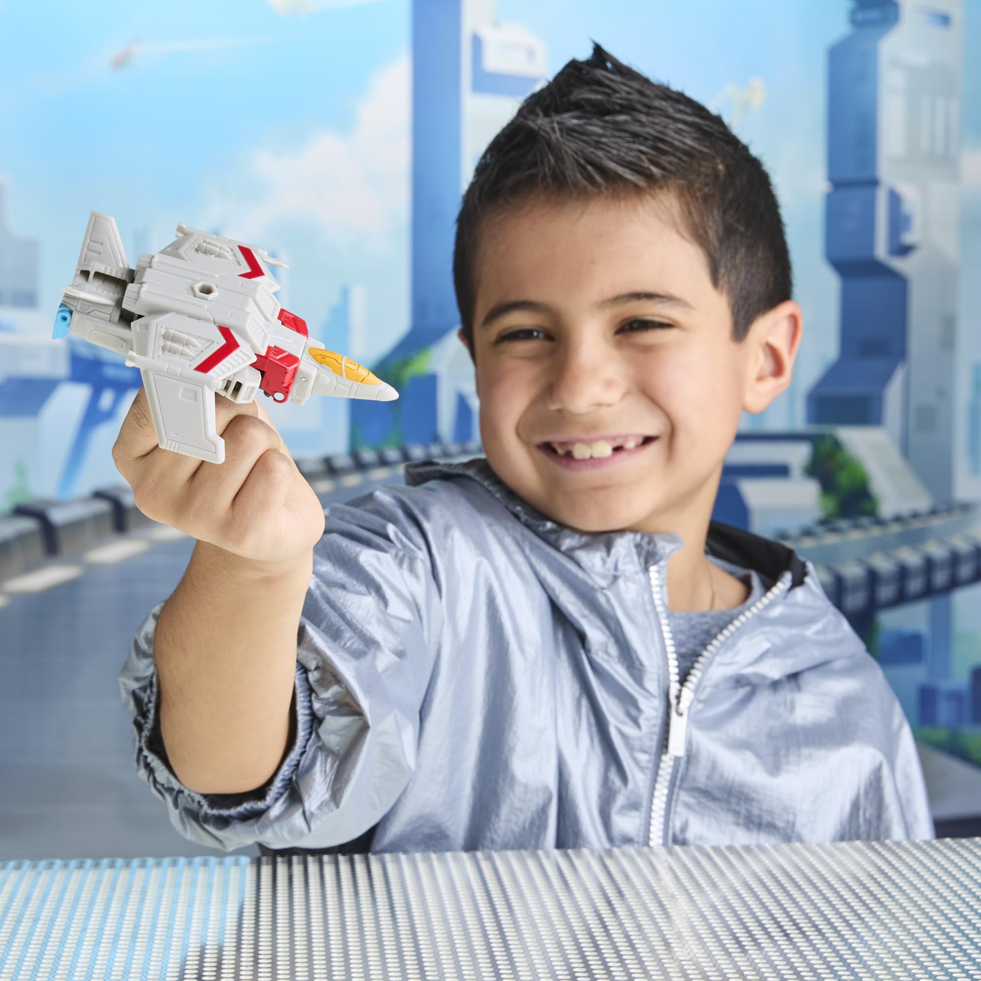 Jet mode opens space-themed adventure possibilities with Starscream