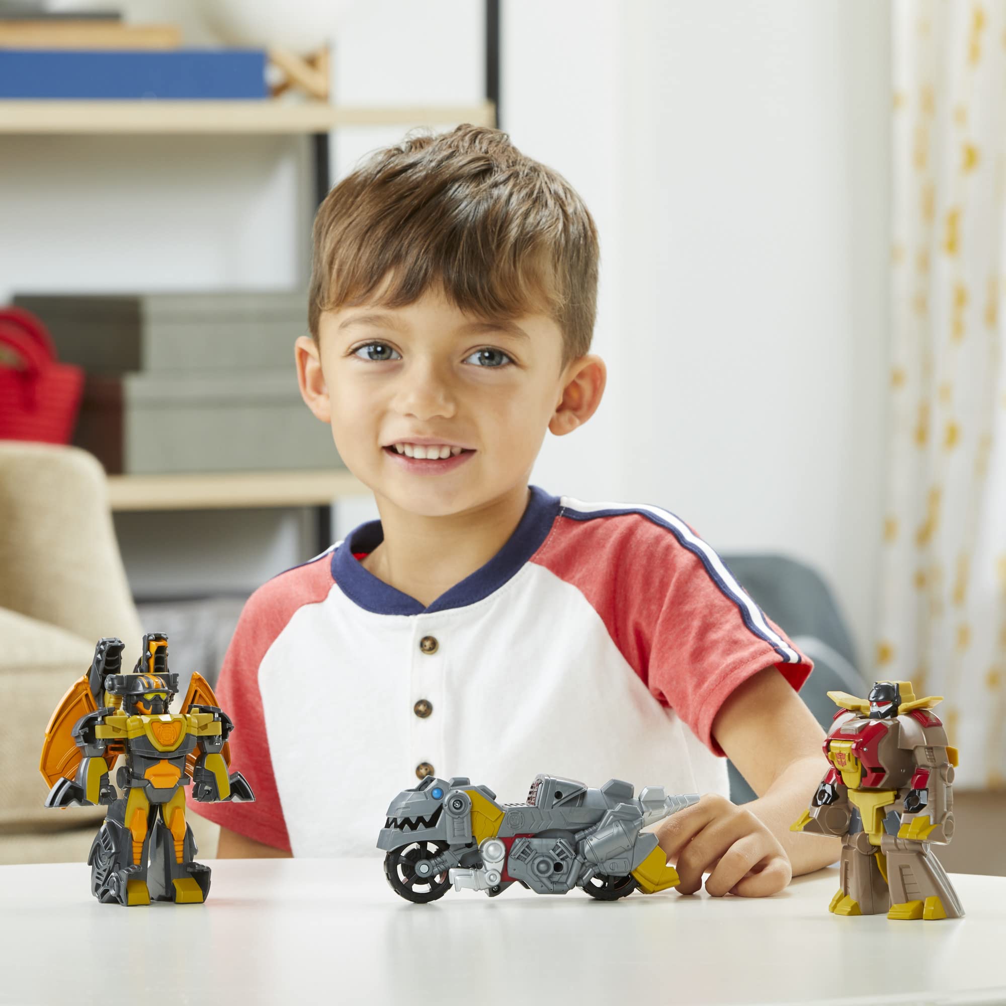 Transformers Grimlock motorcycle mode promotes fast, action-packed play.