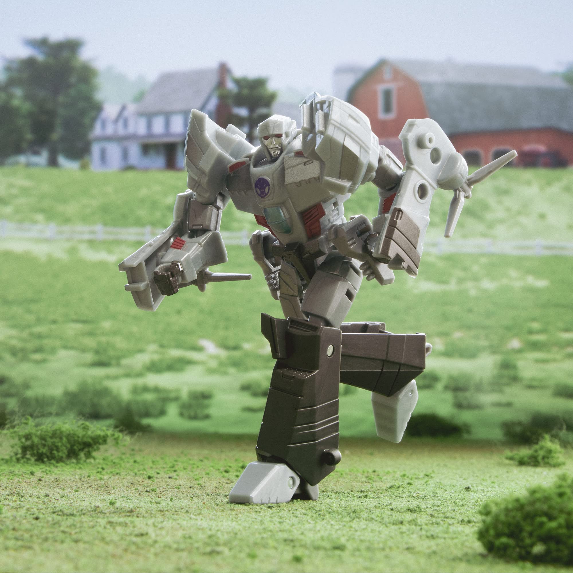 Deluxe Megatron packaging highlights the figure for gifting and shelf display.