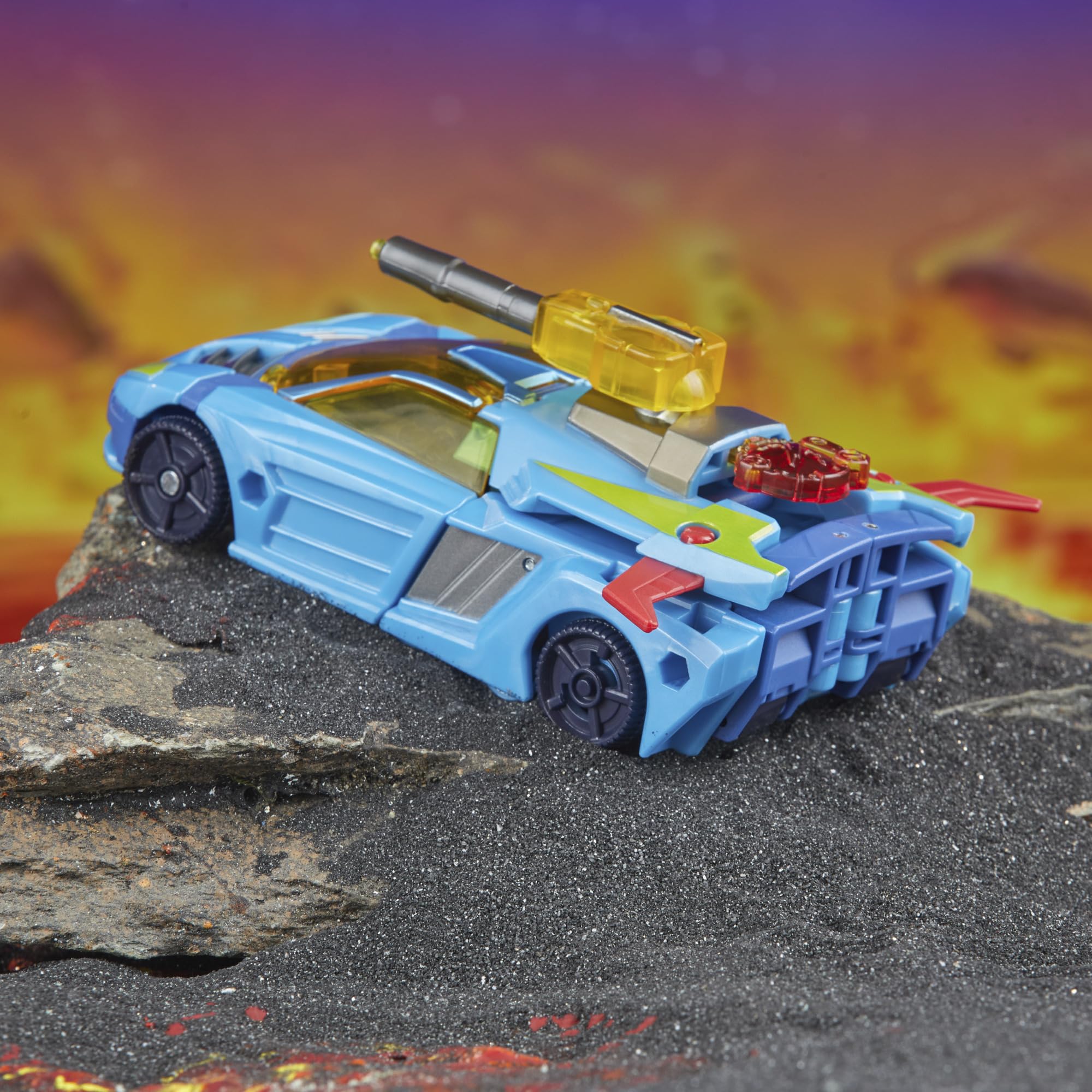Articulated arms on Transformers Hot Shot support dynamic action stances.