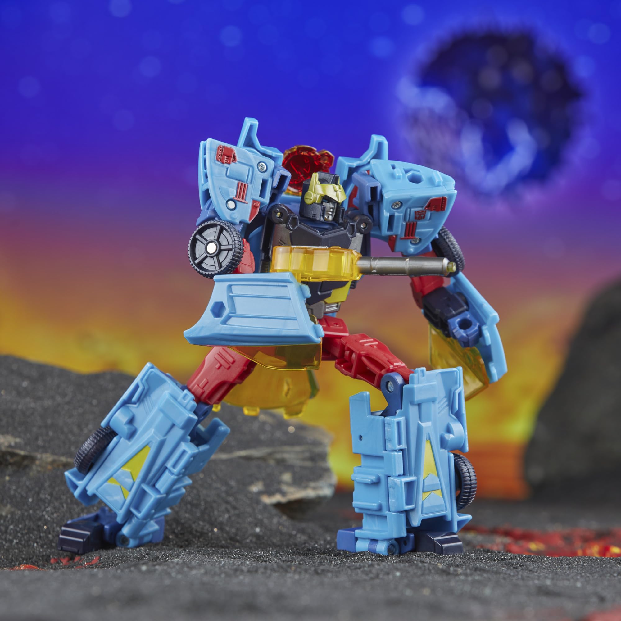 Articulated head on Transformers Hot Shot enables expressive poses.