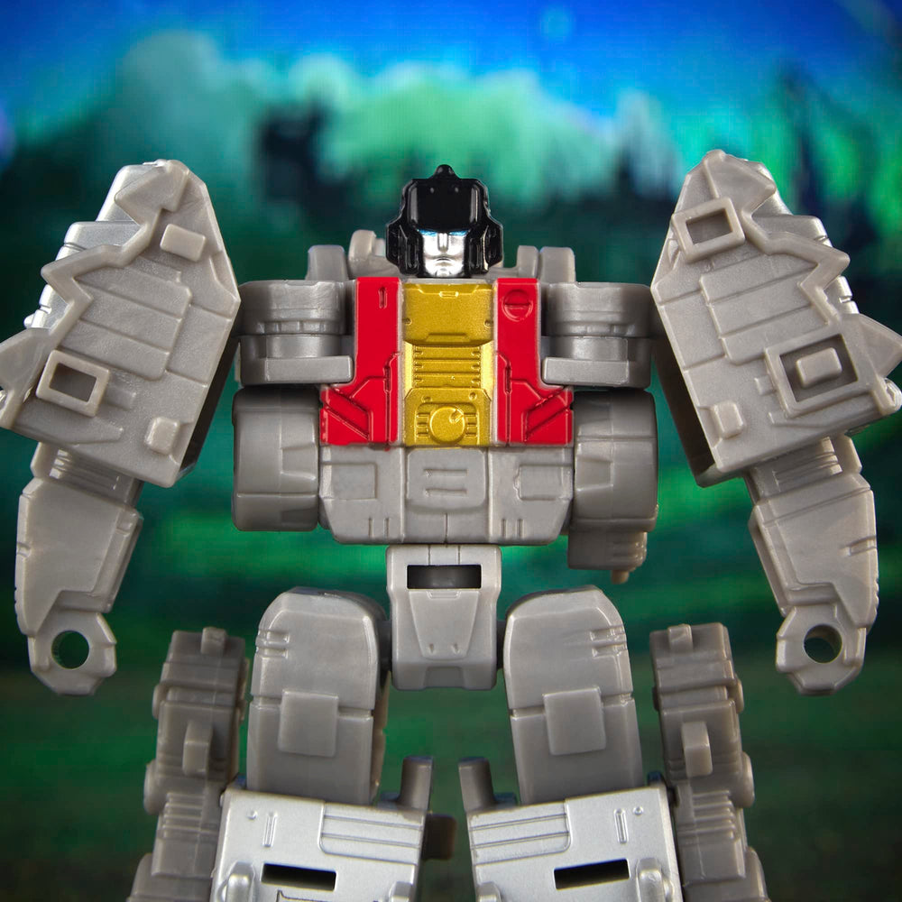 Scarr with blaster accessory enhances action figures play