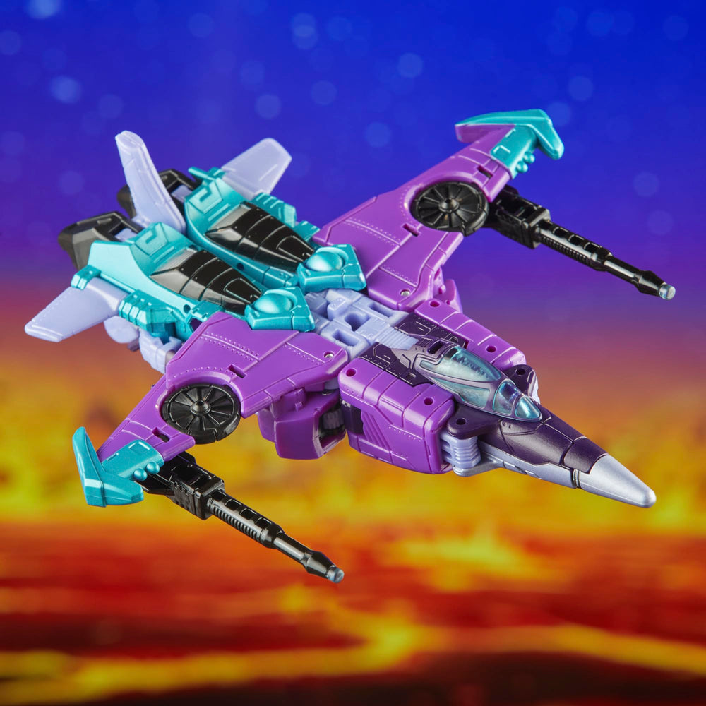 Transformers Legacy Slipstream Deluxe articulated head enables expressive action poses.