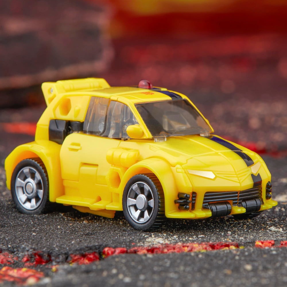 Bumblebee 22-step conversion highlights intricate transformation sequence and play value.
