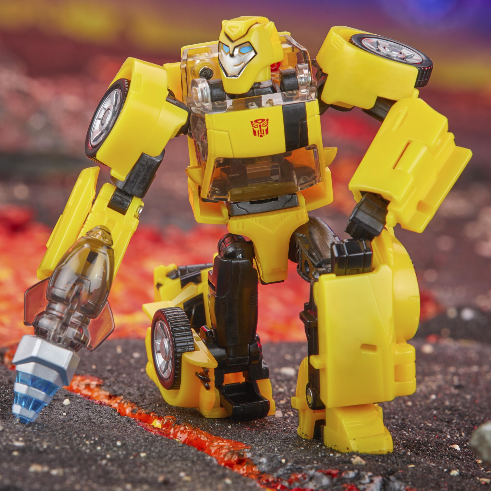Stinger accessory included for battle-ready detail in both modes.